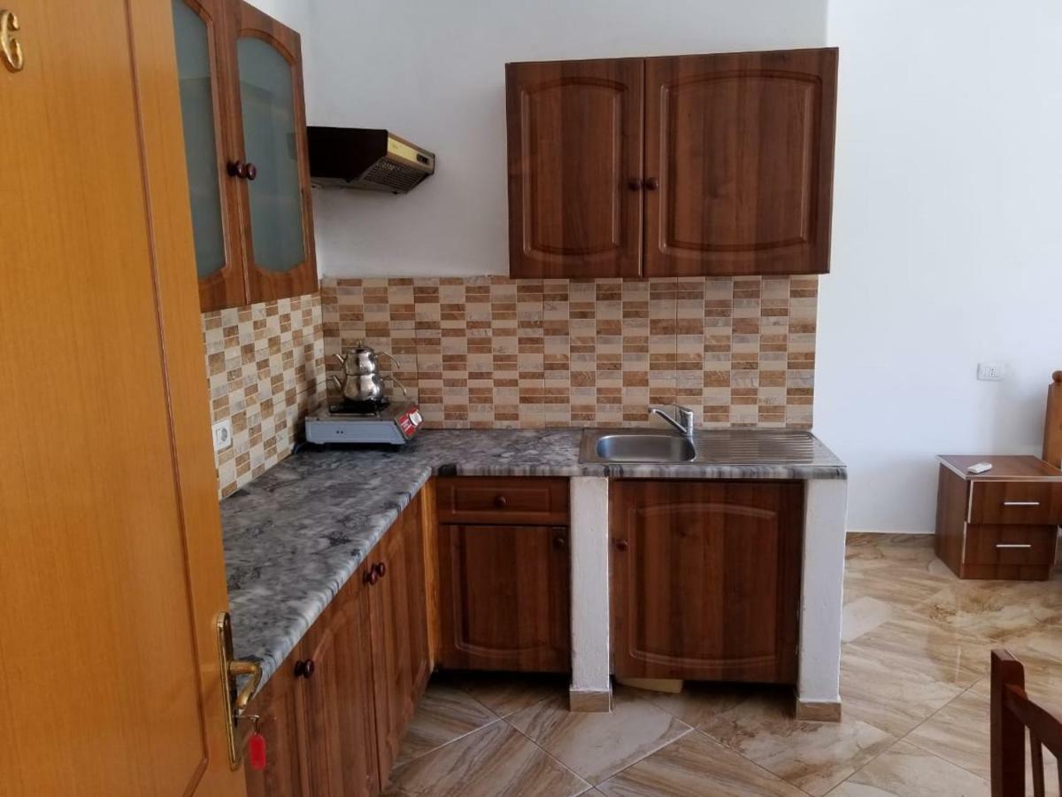 Romantika Shëngjin Exterior foto